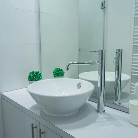 The Reispower - Brand New Luxury 2br *
